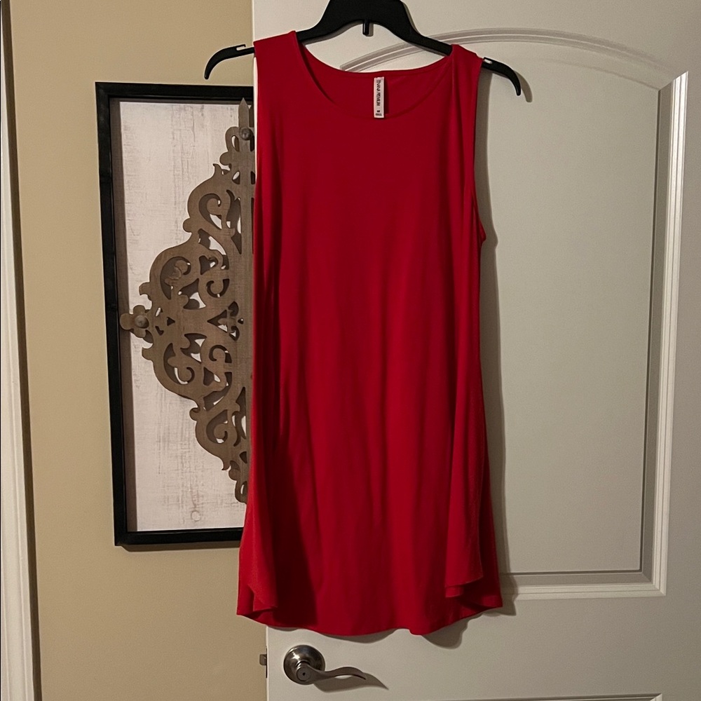 Zenana Outfitters Vibrant Red Top